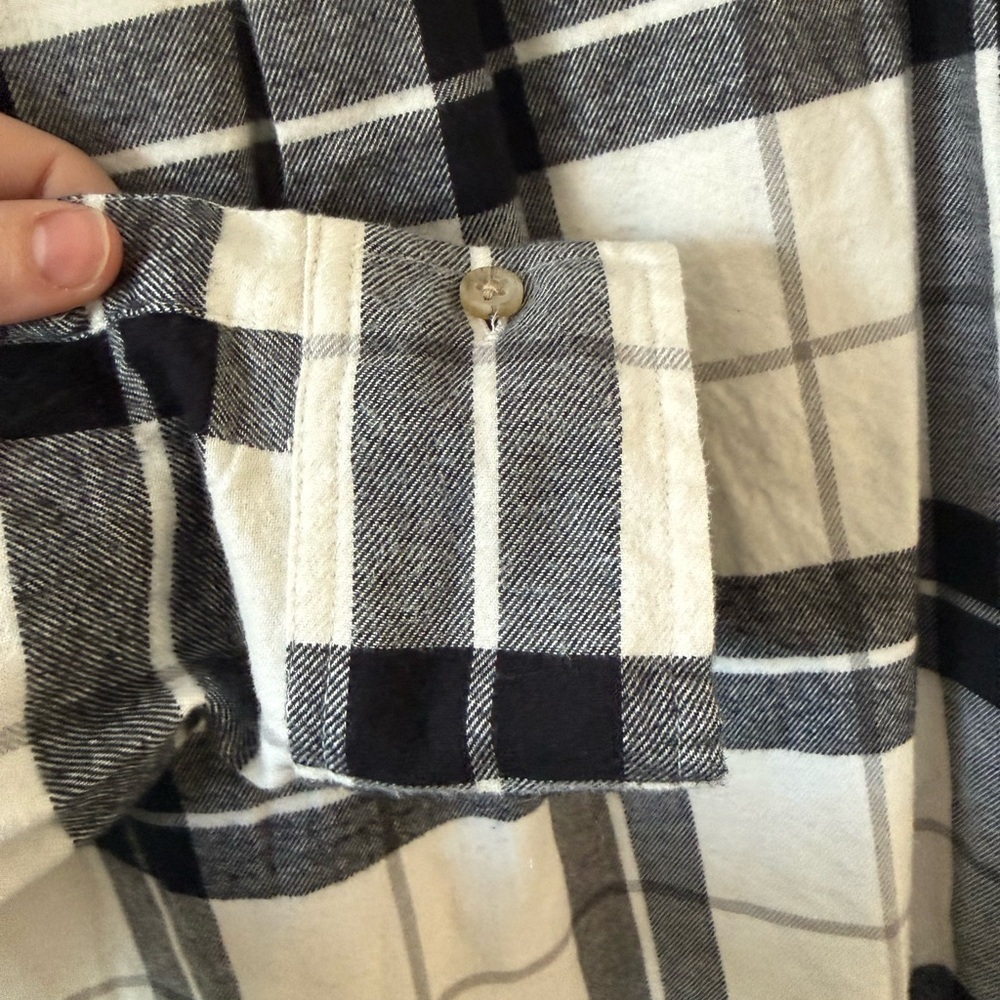American Eagle Women’s Button Down Flannel 100% Cotton - Picture 8 of 8